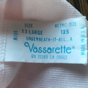 vassarette Intimates & Sleepwear - Vintage Vassarette pink half slip, size XXL vassarette Intimates & Sleepwear - Vintage Vassarette pink half slip, size XXL